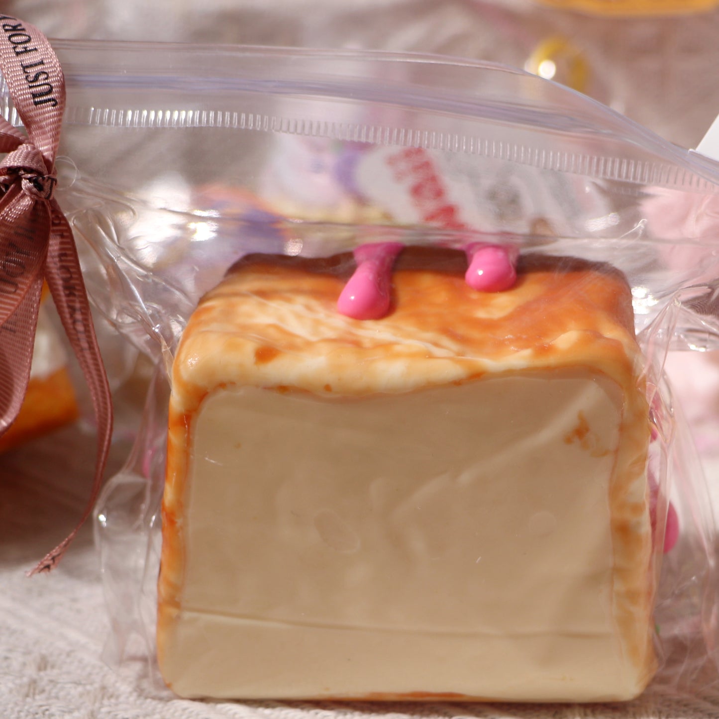 #F0030 ローズレッドソーストースト