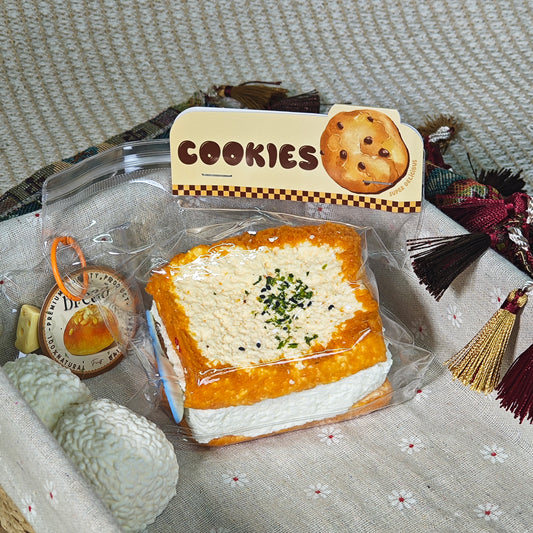 #F0002 big three-layer original toast (三層のトースト - モノトーン)