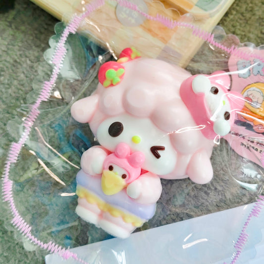 #W0015 Melody Piano Lamb（マイメロディピアノヒツジ）