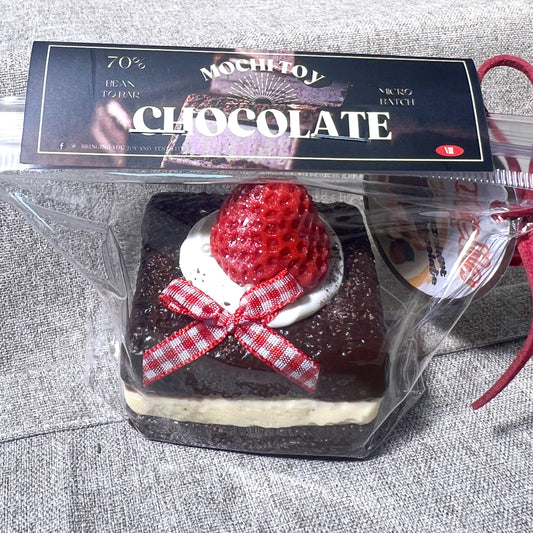 AXS2025F0052イチゴの角形サンドケーキ