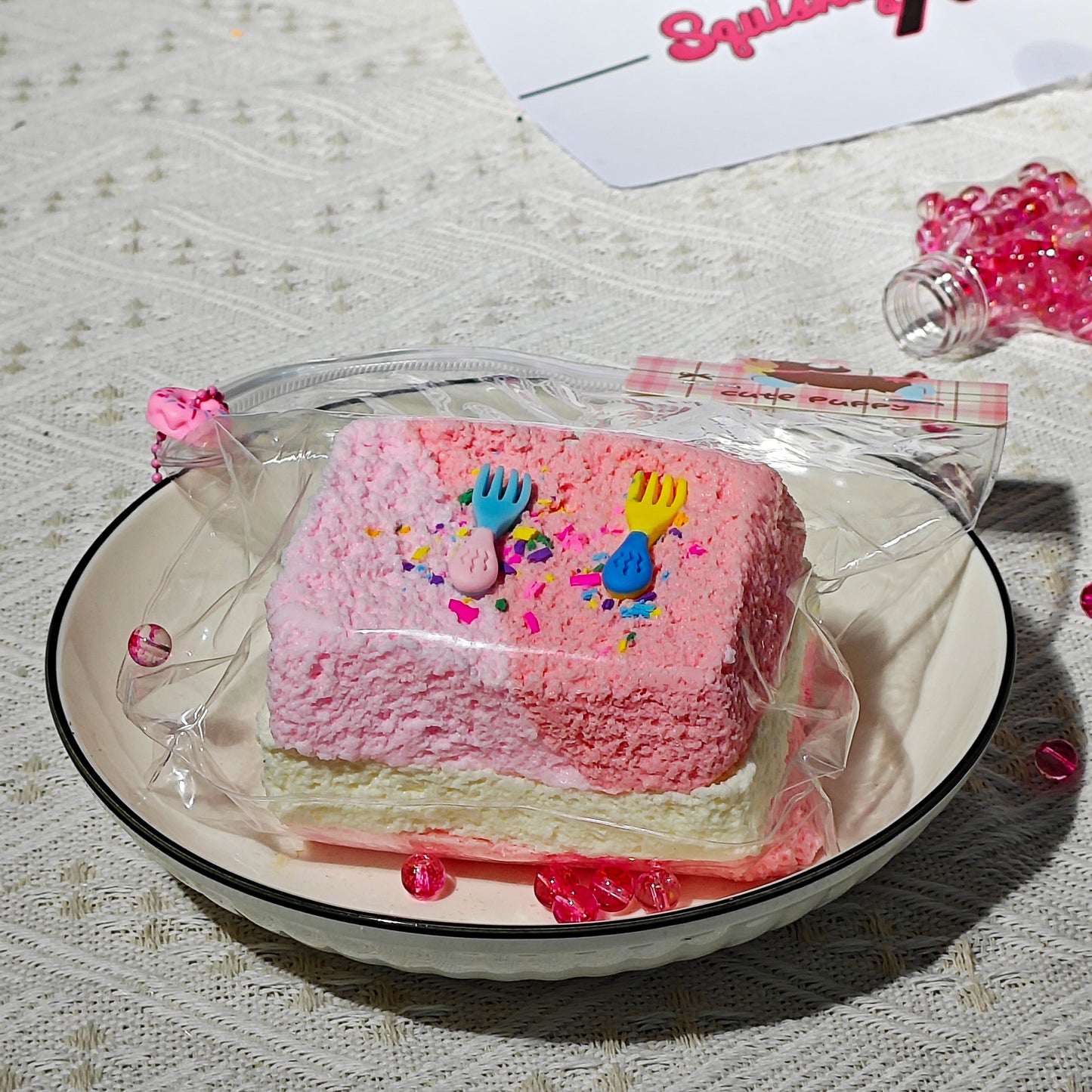 #F0003 big three-layer pink toast （3層の大トースト-粉）