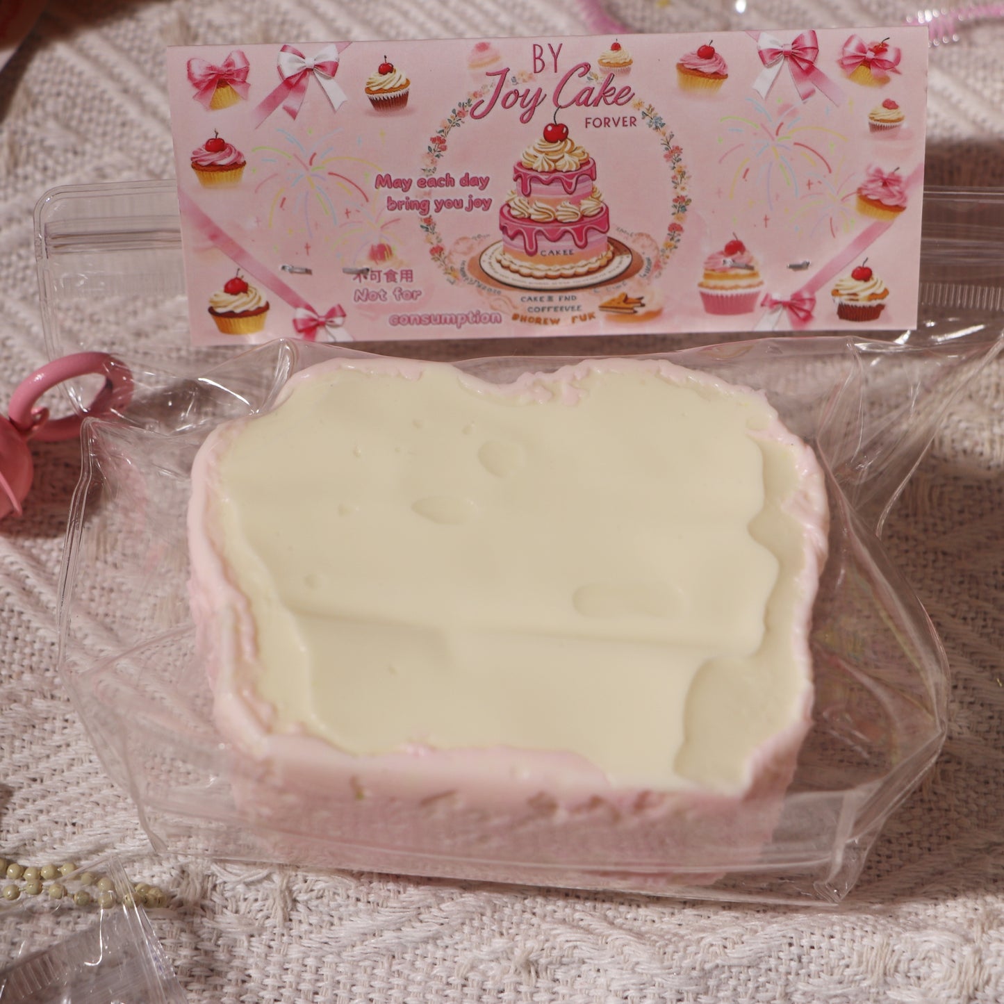 #F0011イチゴのおしりトースト