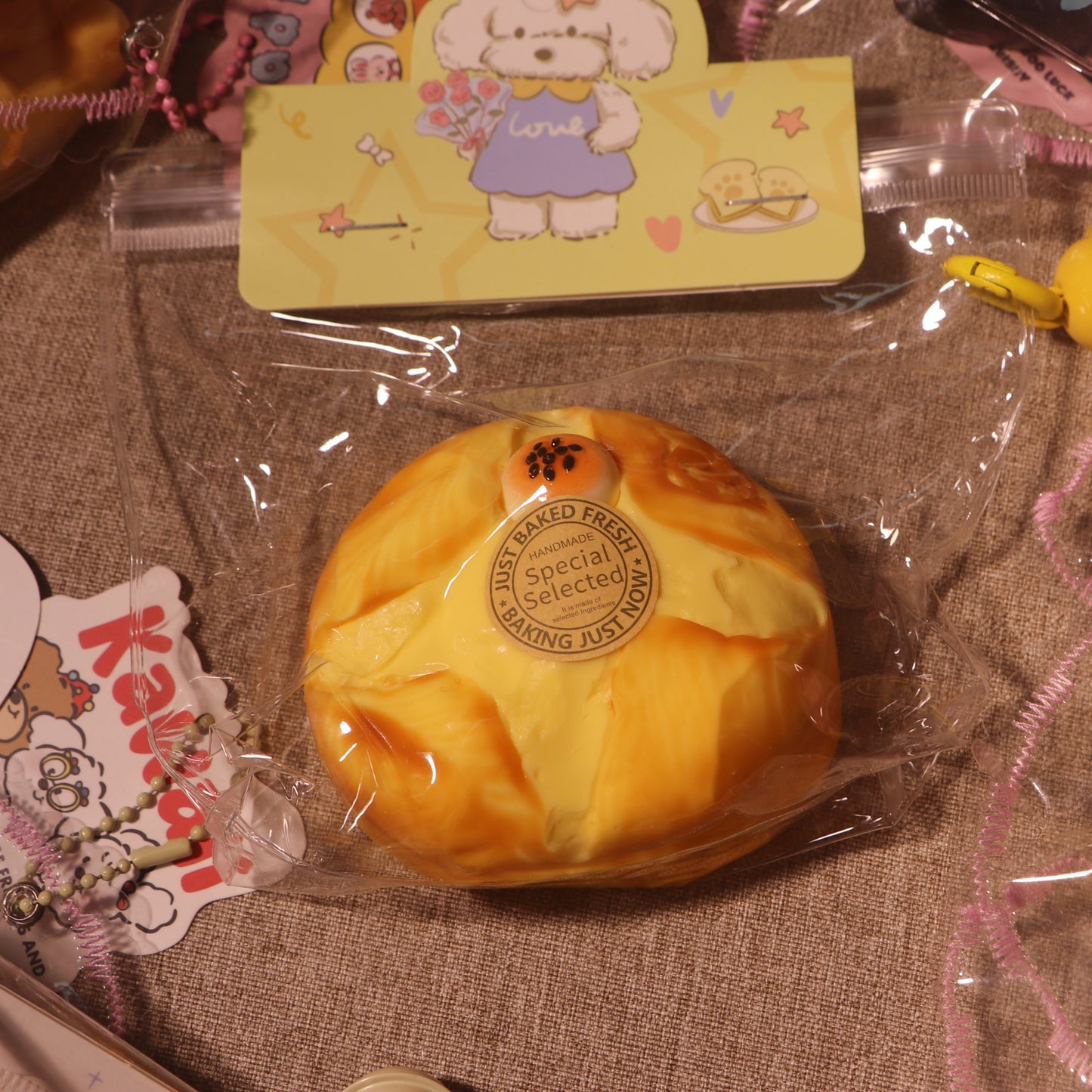 #F0006  soft bread（やわらかいパン）